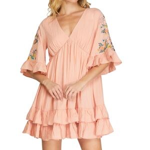 LIGHT ROSE FLORAL EMBROIDERY HALF SLEEVE BABYDOLL WOVEN V NECK DRESS